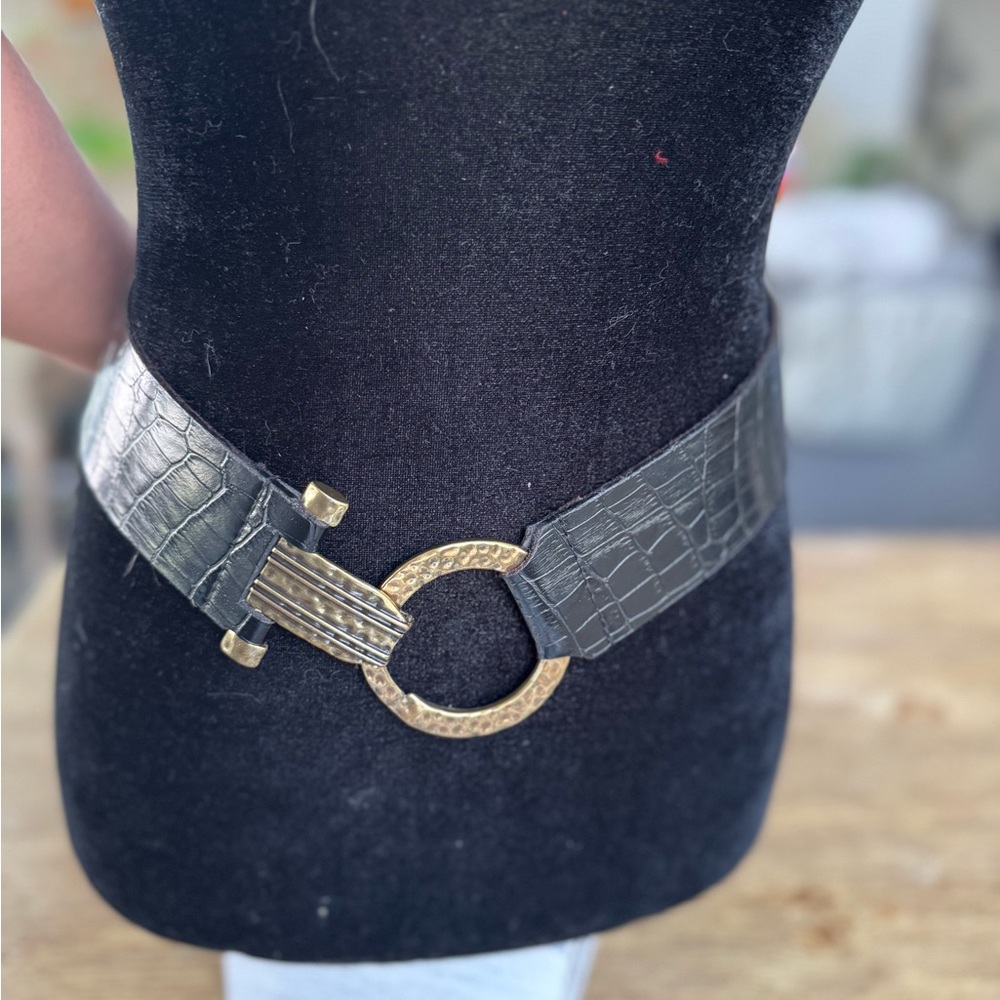 AIMEE LYNN Black Croc Leather Belt. Brass hook ring, Adjustable